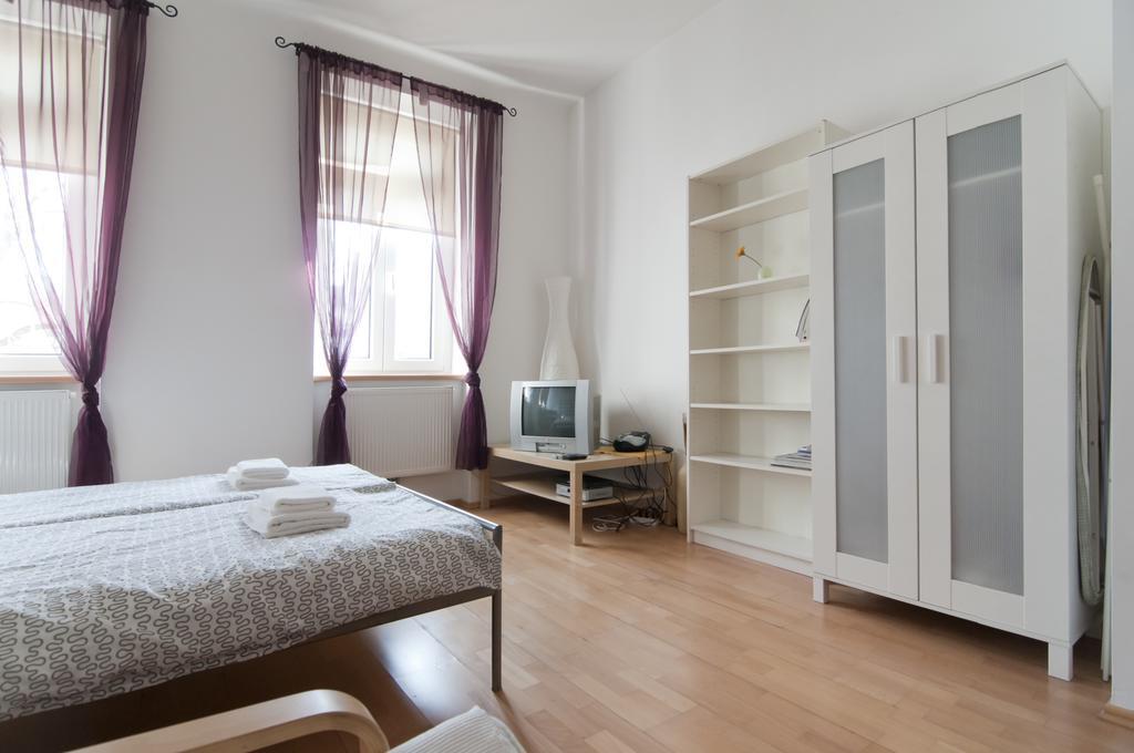 Premium Apartments Klimschgasse Vienna Room photo